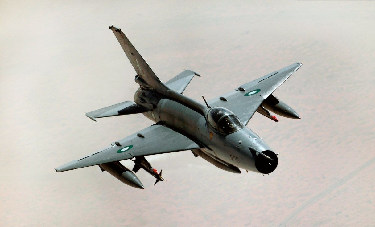 歼7退役不退休:可改成超音速无人机,搭载数吨弹药实现毁灭打击 - 戎家